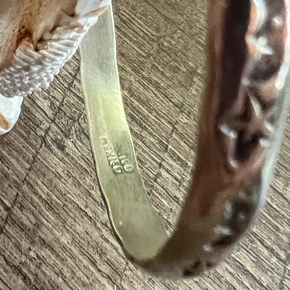 Vintage Sterling Silver Bangle - Picture 4 of 7
